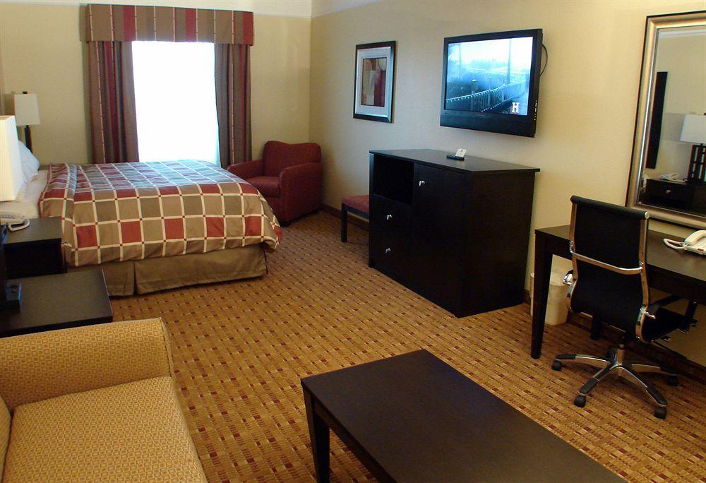 Super 8 By Wyndham Hidalgo At La Plaza Mall & Mcallen Airport Exterior foto