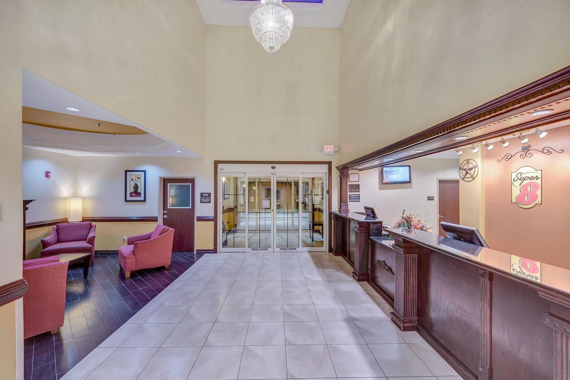Super 8 By Wyndham Hidalgo At La Plaza Mall & Mcallen Airport Exterior foto